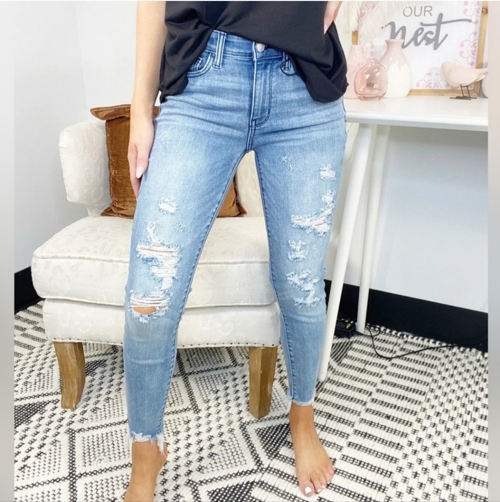 Judy Blue FAB 5 Medium Wash Mid Rise Destroyed Skinny Jeans
